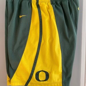 University of Oregon Ducks Athletic Men’s Shorts, Size XL